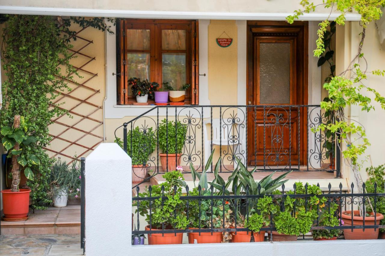Apartamento Antonia House Skiathos Exterior foto